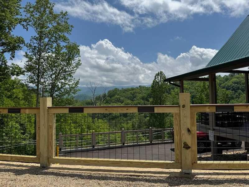 Holiday home New Luxury - - Mountain View! Gatlinburg
