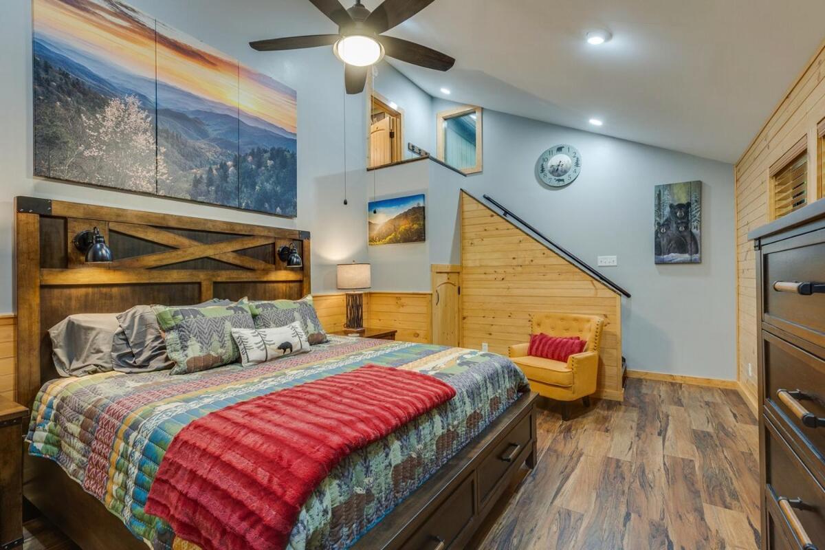 View Bears - Gatlinburg! Serene With Views, Hottub, Gameroom Gatlinburg