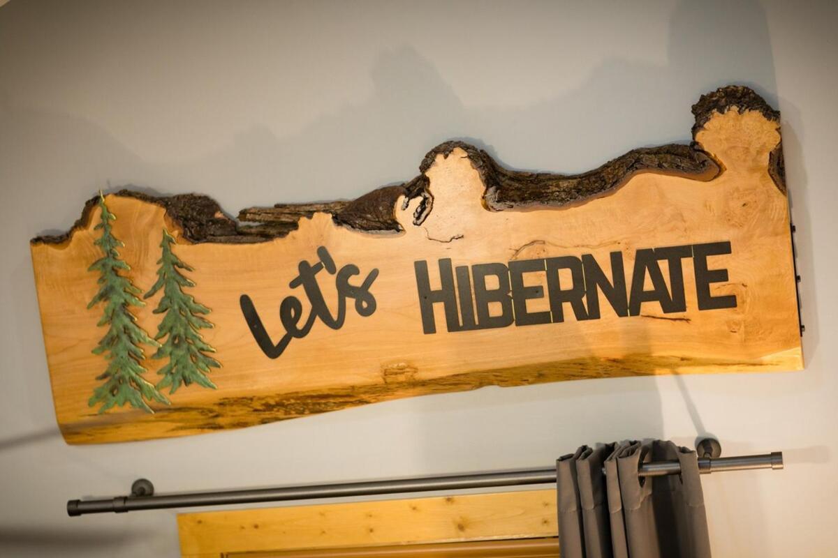 View Bears - Gatlinburg! Serene With Views, Hottub, Gameroom Gatlinburg