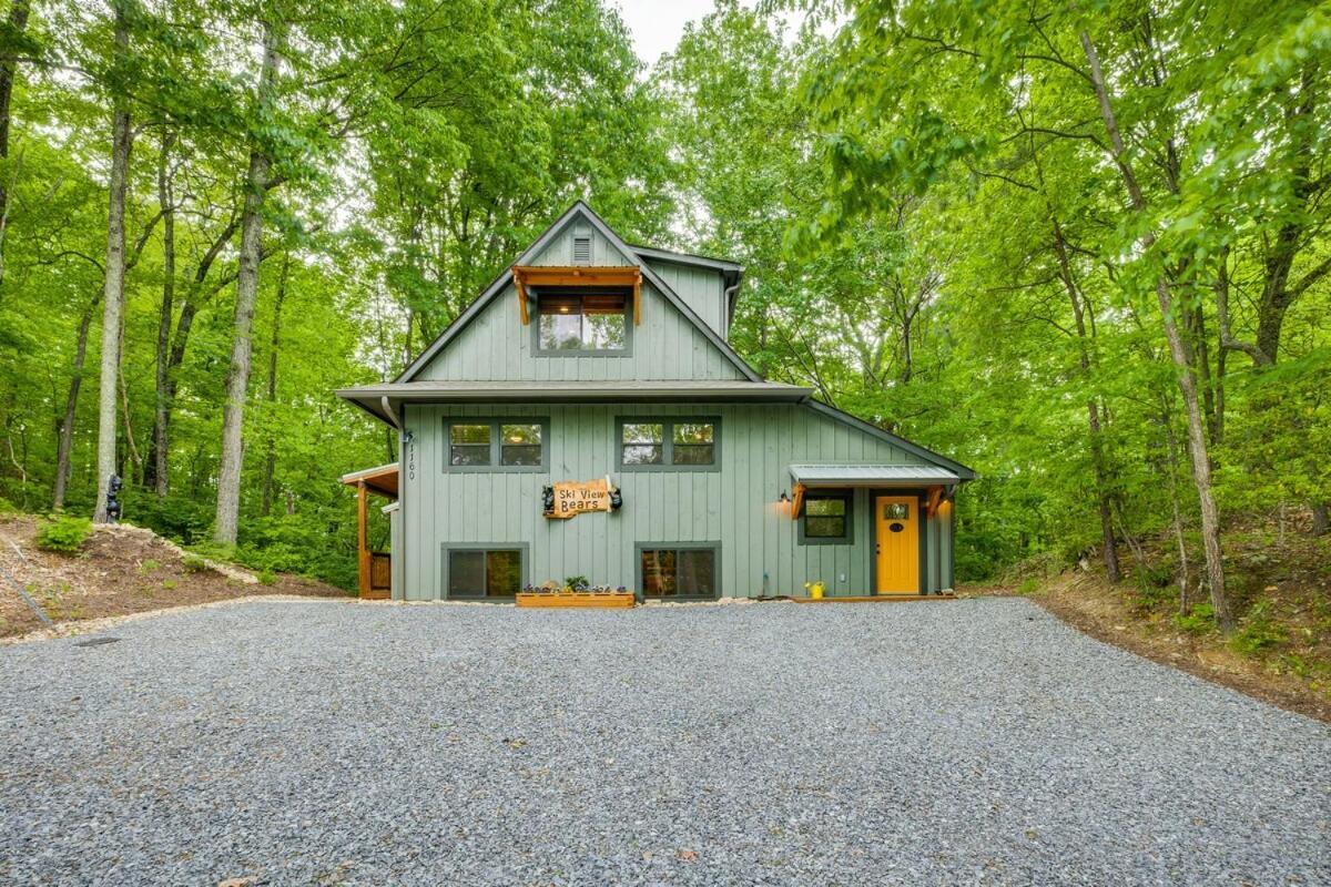 View Bears - Gatlinburg! Serene With Views, Hottub, Gameroom Gatlinburg