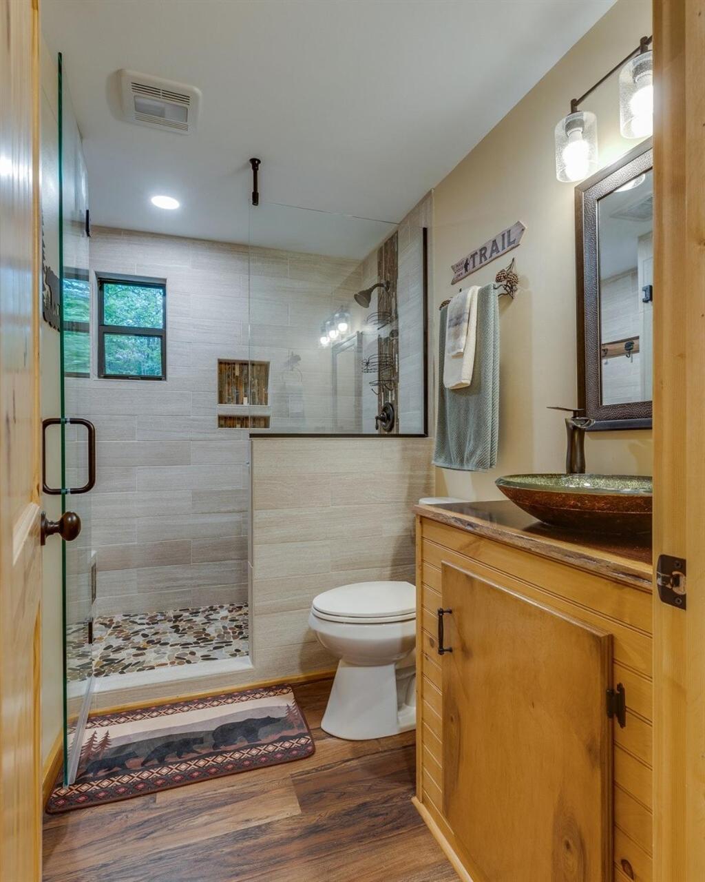 Holiday home View Bears - Gatlinburg! Serene With Views, Hottub, Gameroom Gatlinburg