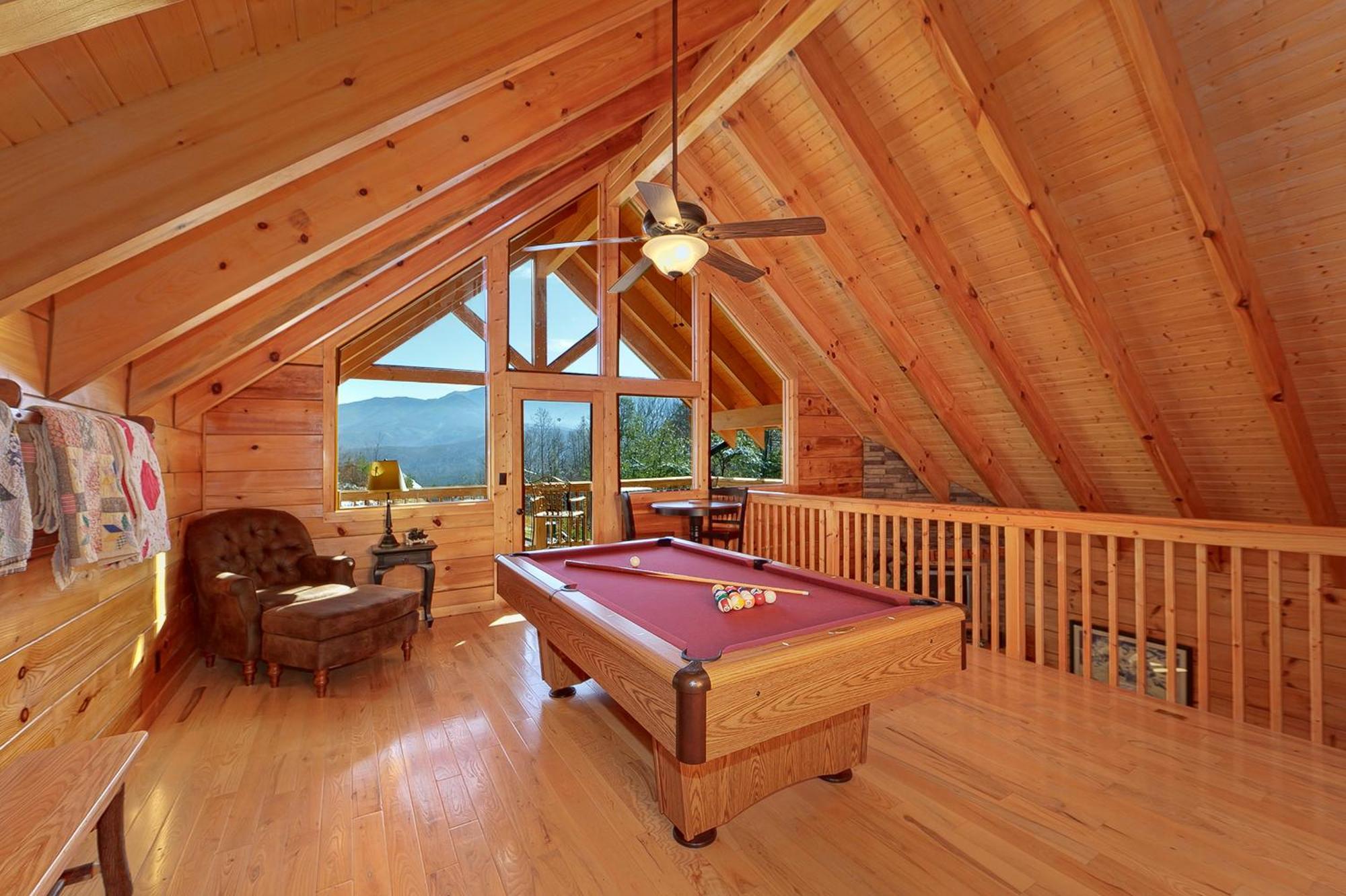 Moonshiner's Legacy Holiday home Gatlinburg