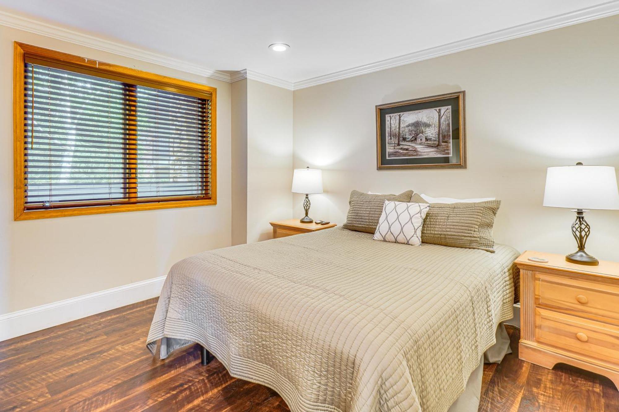 Apartment Hike, Swim And Explore Mtn-view In Gatlinburg