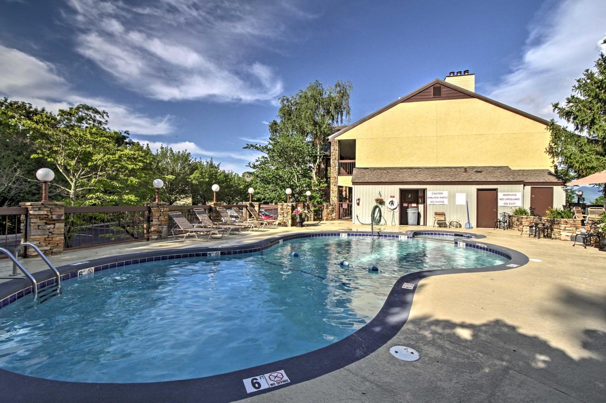 Hike, Swim And Explore Mtn-view In Apartment Gatlinburg