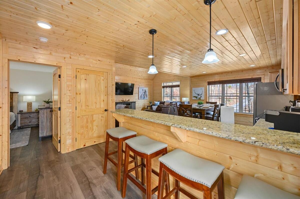 Holiday home Close To Downtown Amazing Mount Leconte Views Hot Tub Game