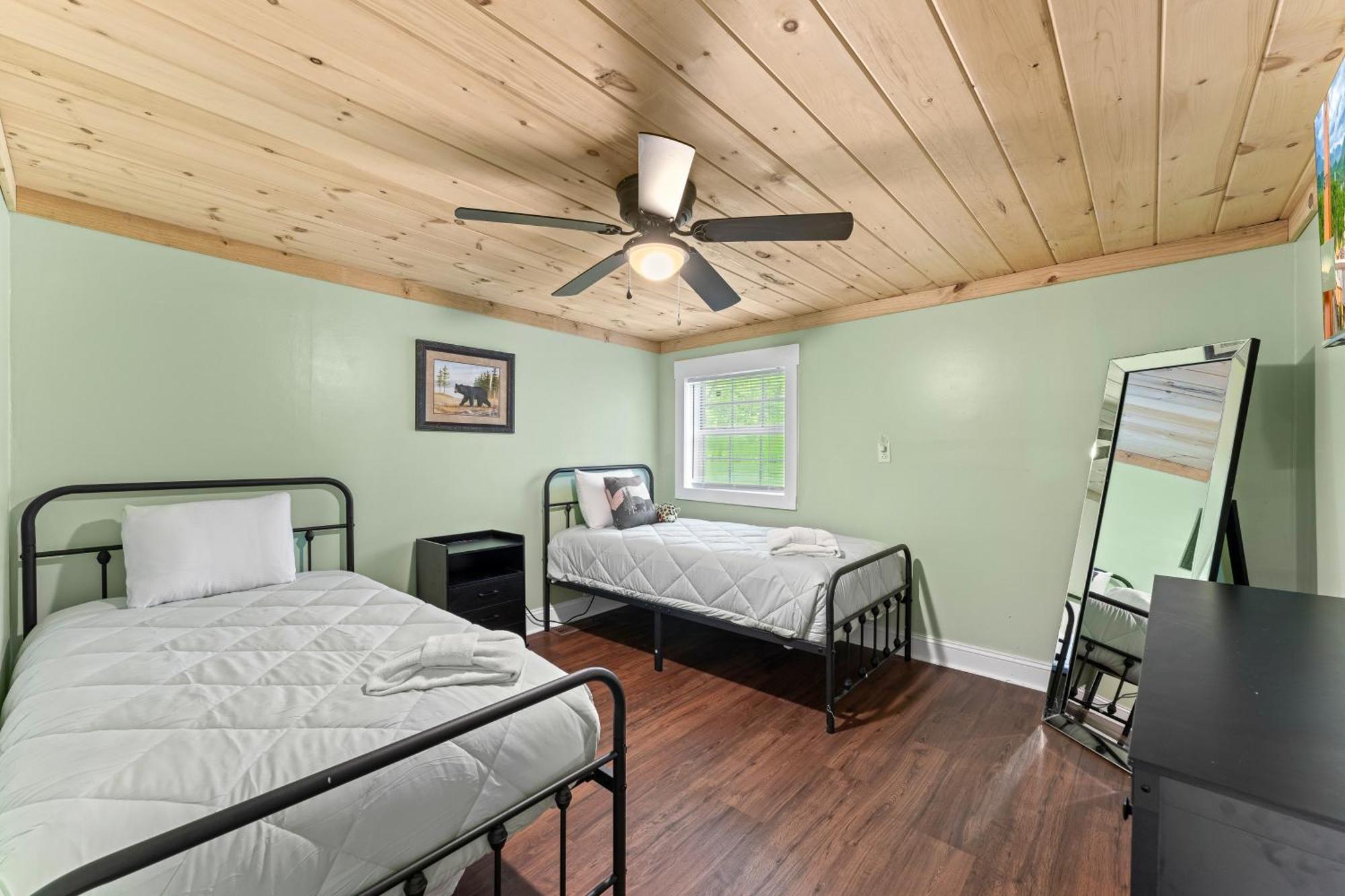 Huskey Hide Away Holiday home