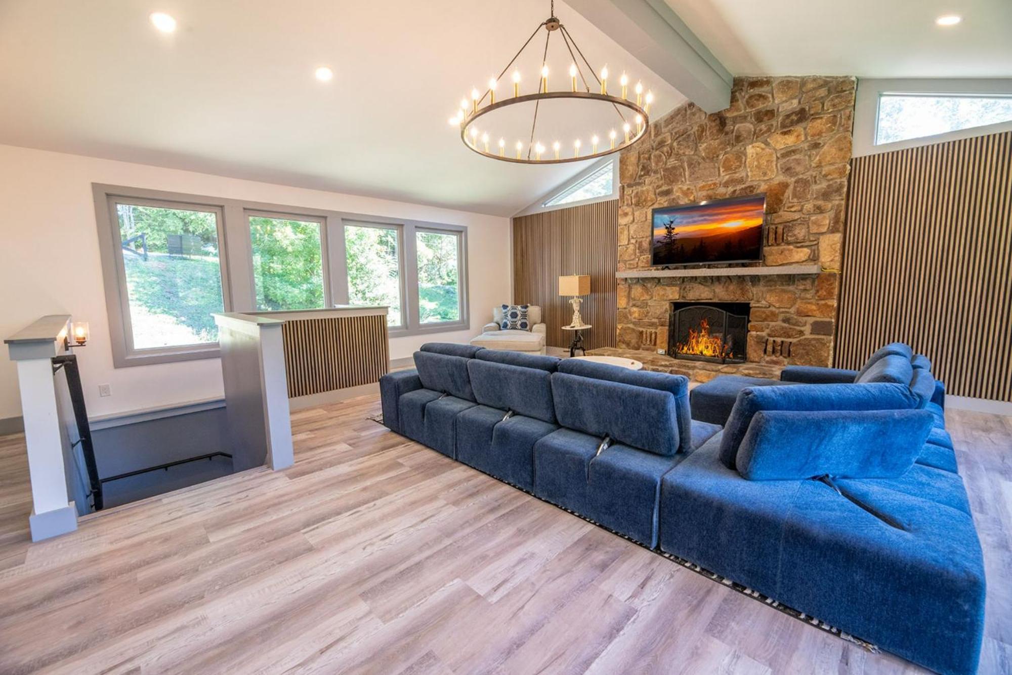 Hidden Hills Villa *