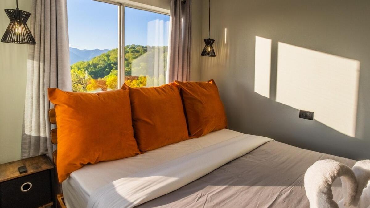 Romantic Exclusive Stunning Mountain View Apartment