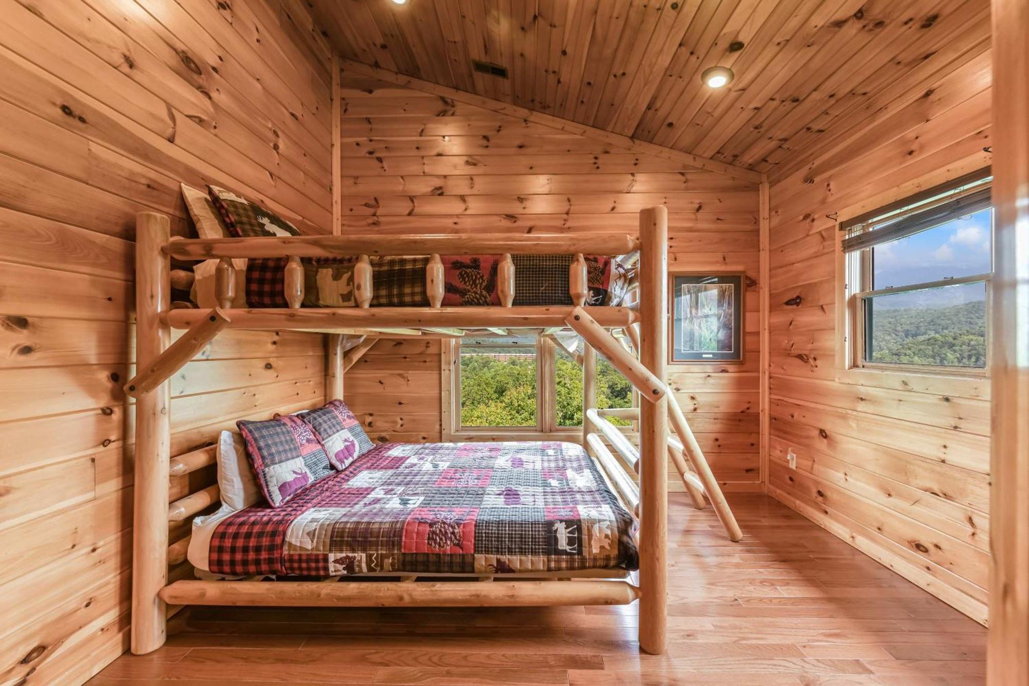 Breath Taking Sunrise Views - Amenities Gatlinburg