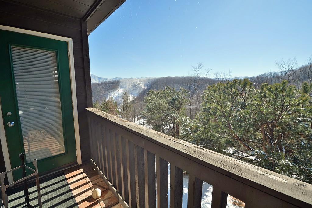 Higher Altitude Apartment Gatlinburg