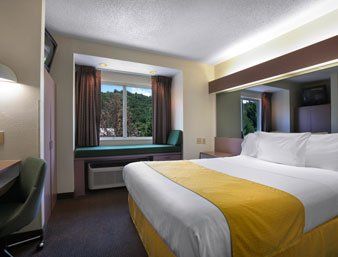 Hotel Microtel & By Wyndham 2*