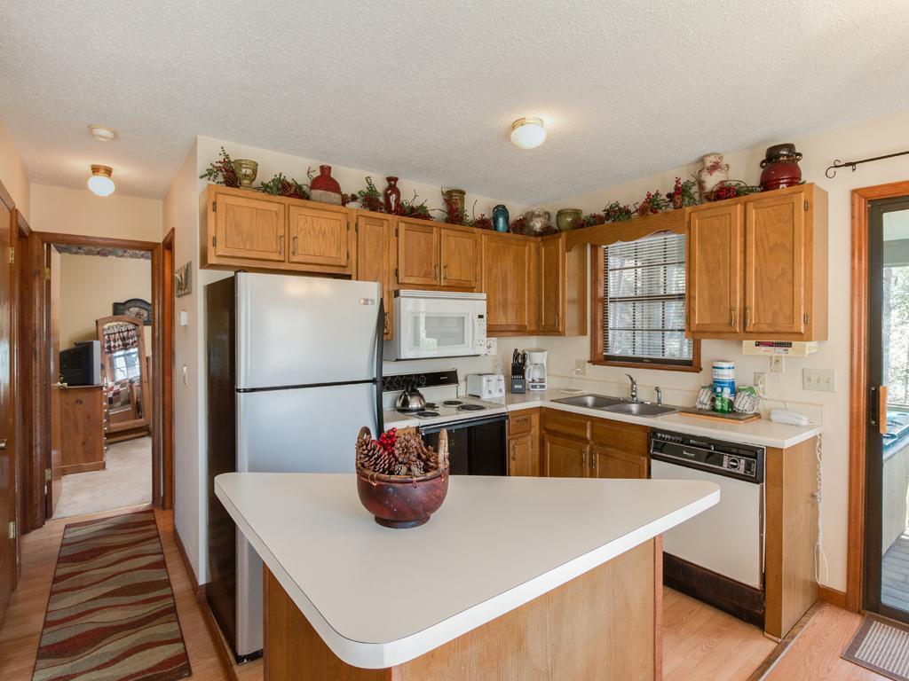 Mountain Charm- Three-bedroom Holiday home