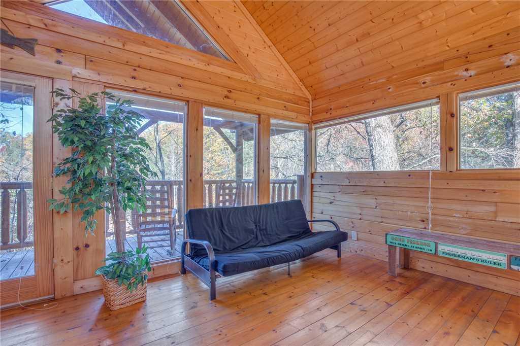 Secret Romance- Two-bedroom Holiday home Gatlinburg