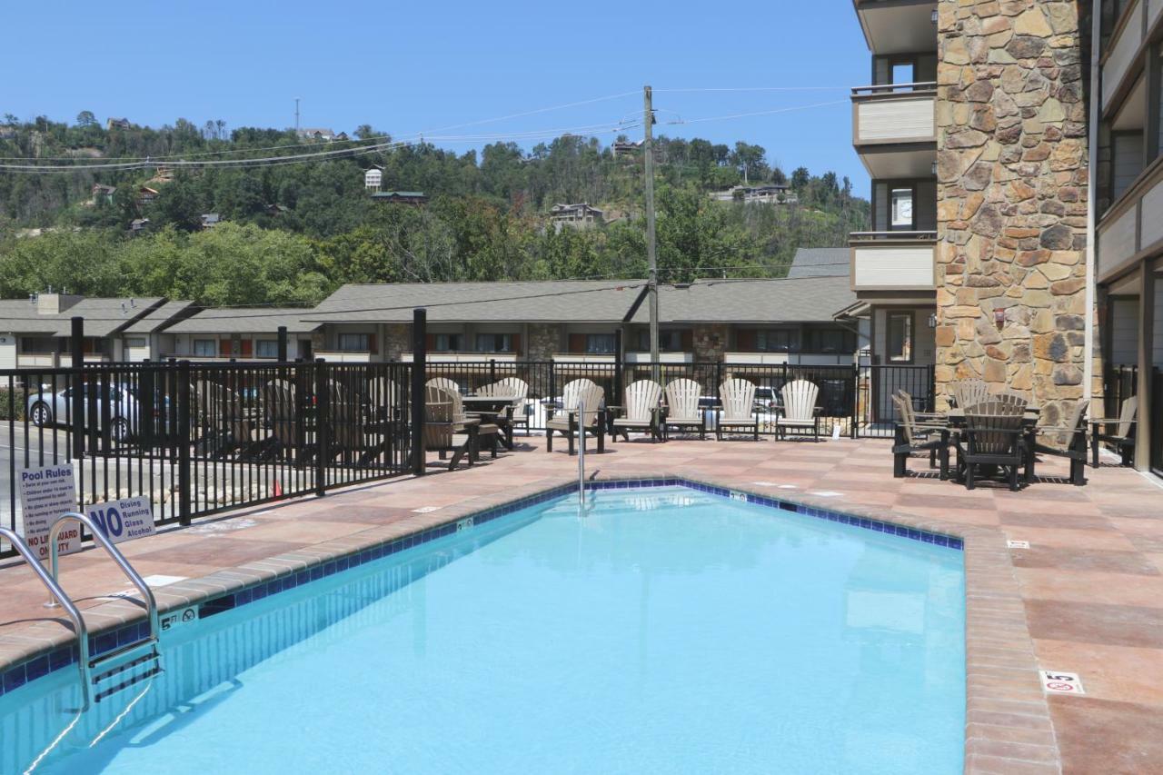 Howard Johnson By Wyndham Downtown 2*