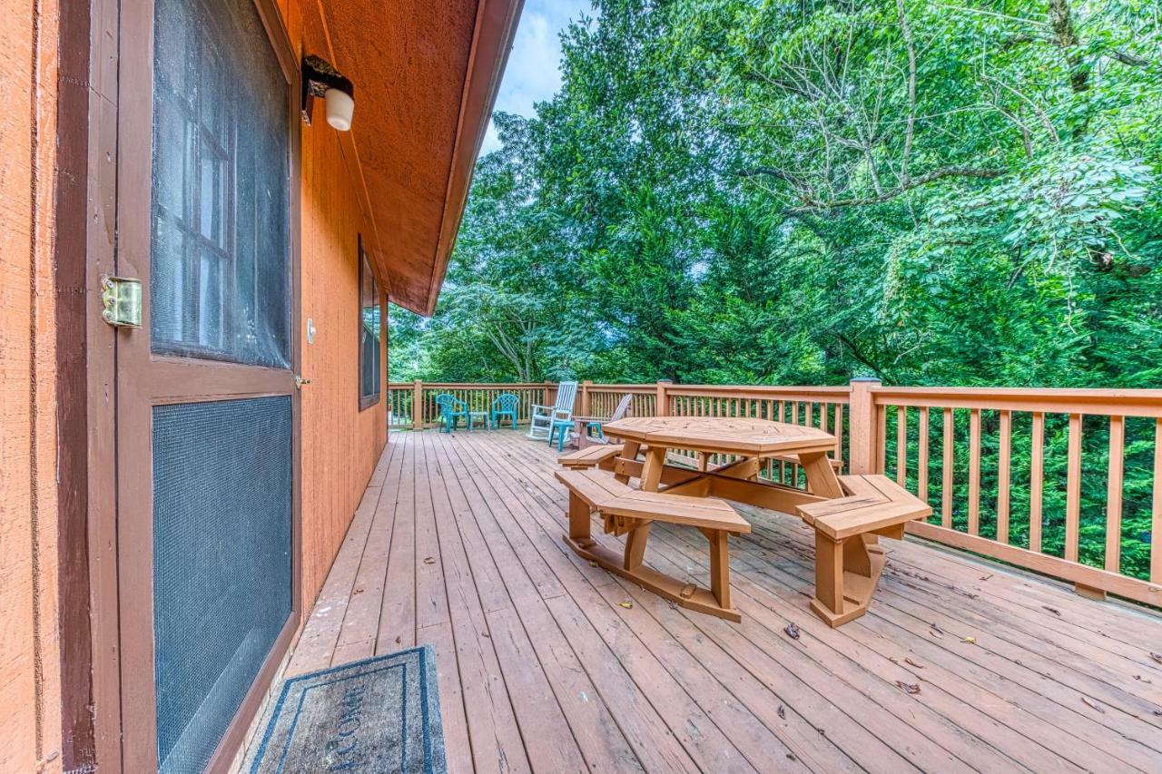 Holiday home Lazy Creek Retreat Gatlinburg