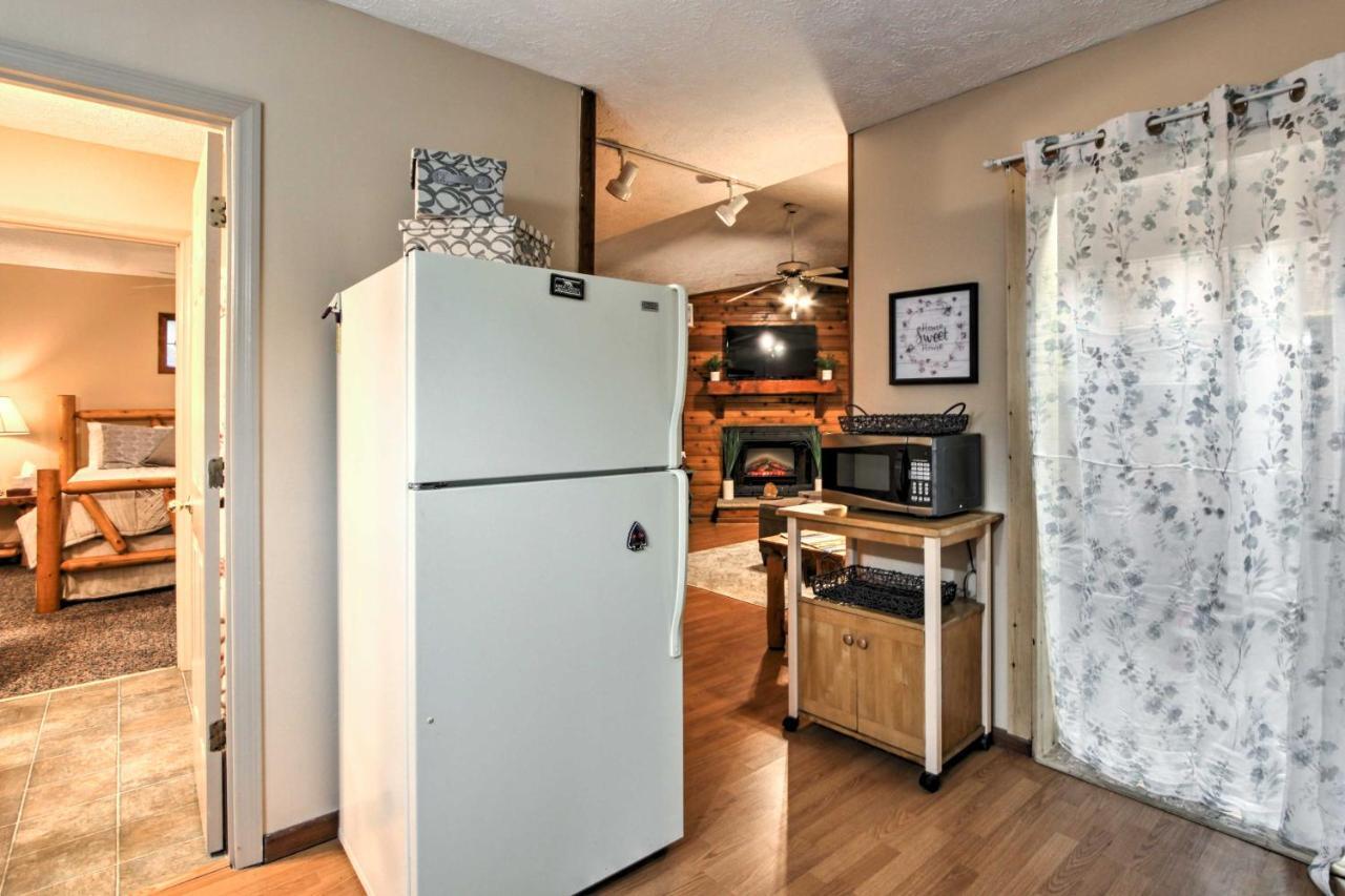 With Hot Tub About 4 Mi To Town! Holiday home Gatlinburg