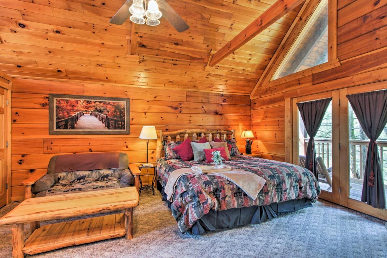 Two Hearts Cabin With Hot Tub, Amenities *