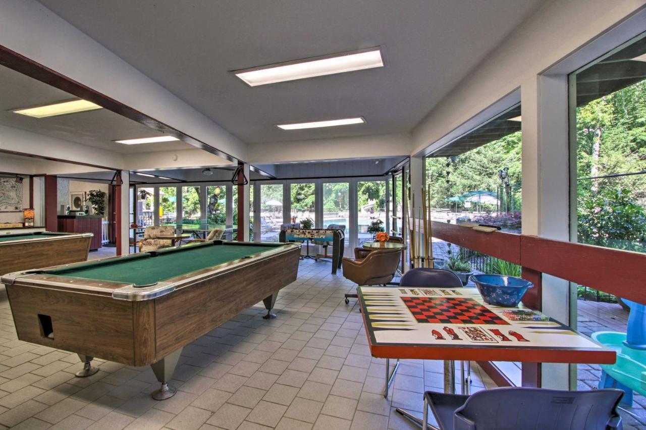 Eclectic With Hot Tub 1 Mi To Ober * Gatlinburg