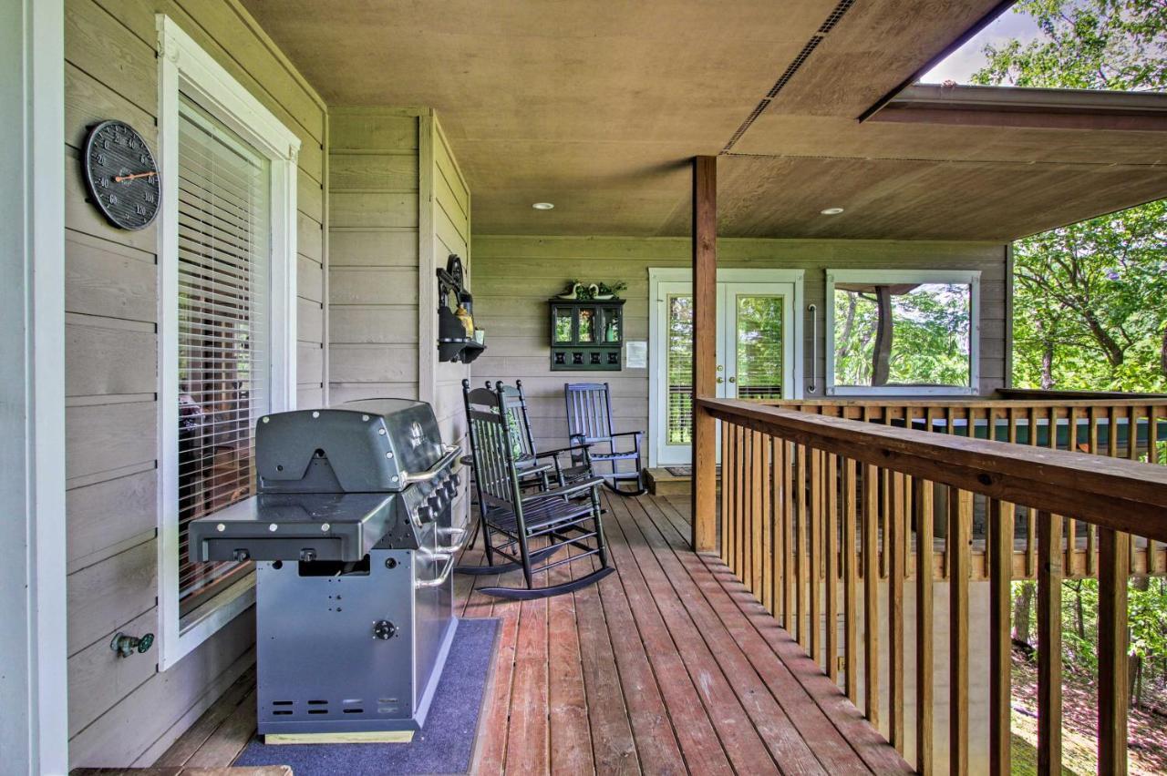 Eclectic With Hot Tub 1 Mi To Ober Holiday home Gatlinburg