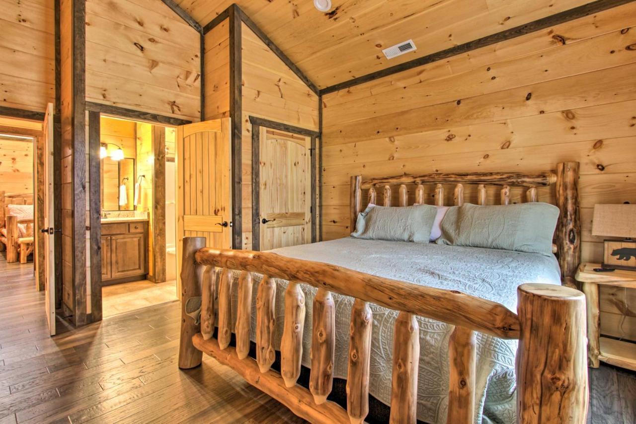 Holiday home Luxe With Theater Less Than 2 Miles To *
