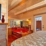 Mountain Love Nest