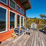 Modern Cabin Near Smoky Mountain National Park