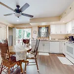 Honey Hive Hideaway