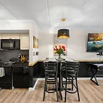Walk To Anakeesta Romantic 1Br W Fireplace