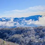 Summit Lookout