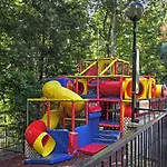Unique Gatlinburg Cabin Decks, Hot Tub, Fire Pit