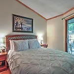 Unique Gatlinburg Cabin Decks, Hot Tub, Fire Pit