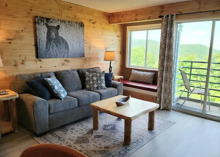 Mountain Villa Magnificent Views - 2 Pools, Fireplace & Hot Tub