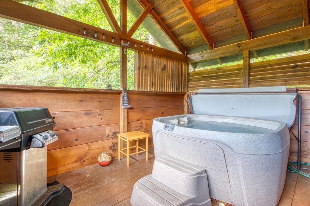 Smoky Mountain Gem Gatlinburg