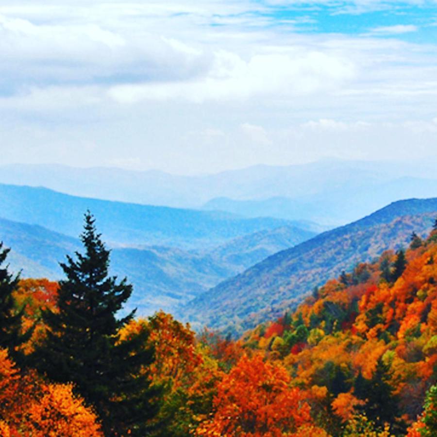 Westgate Smoky Mountains & Water Park * Gatlinburg