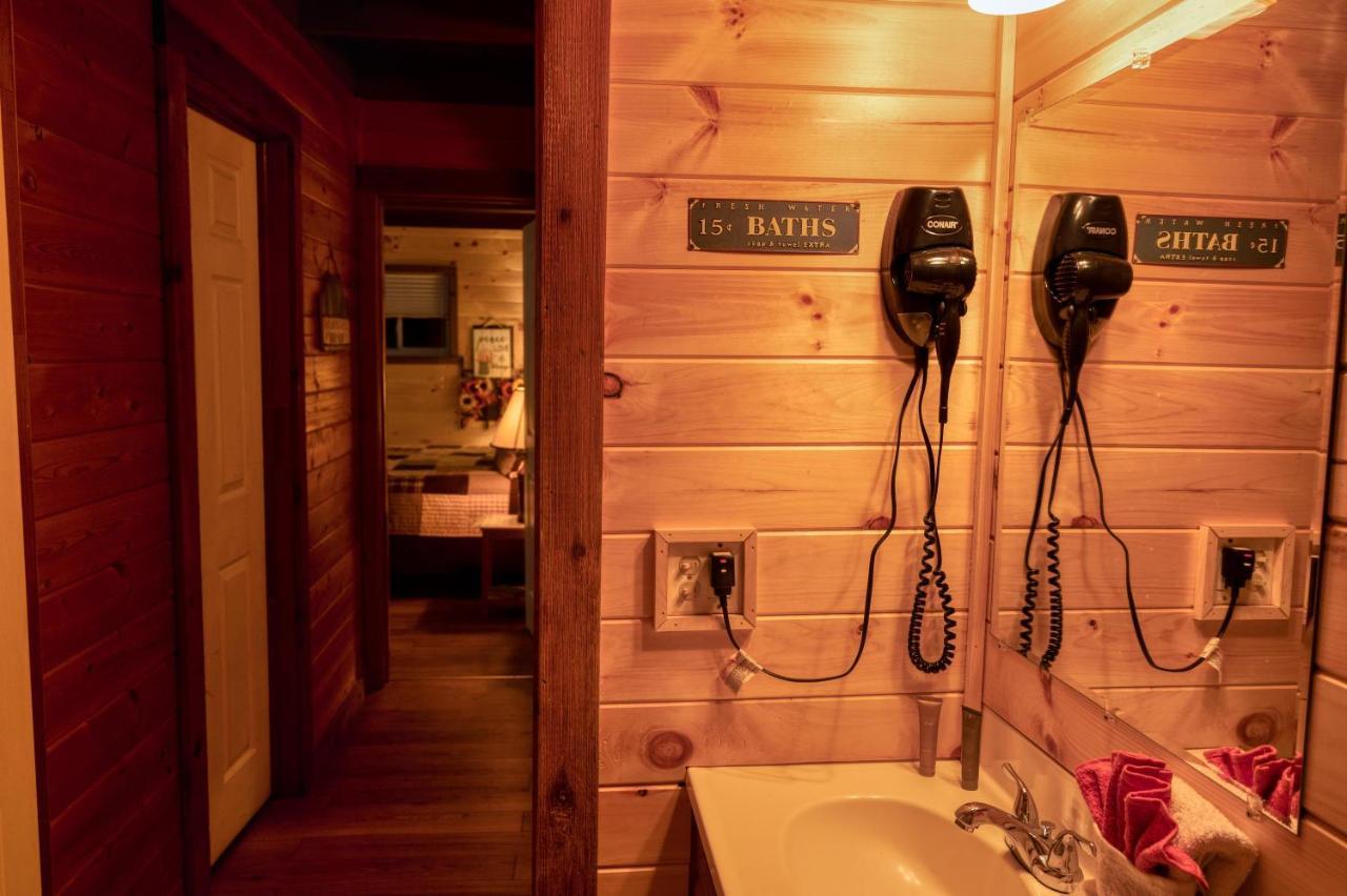 Smoky Bear Hideaway