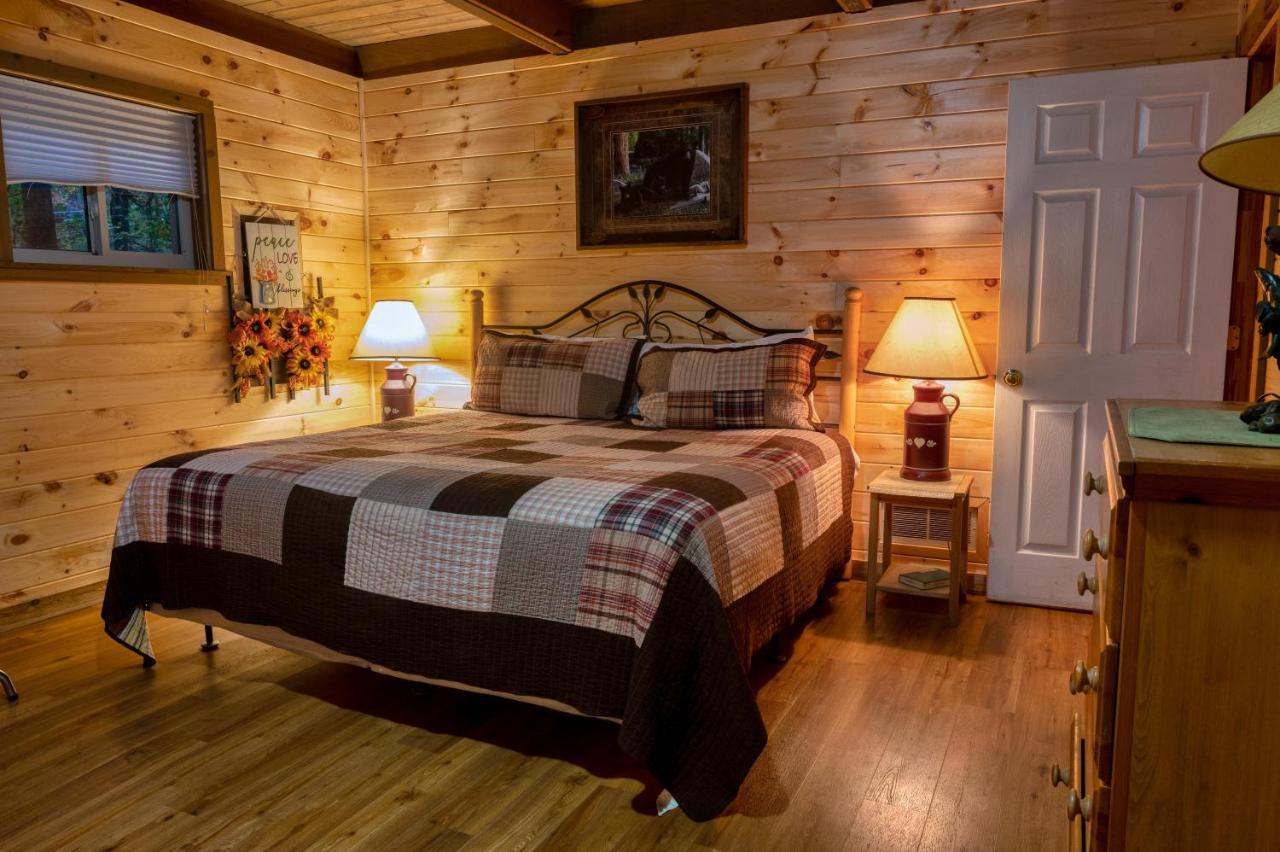 Smoky Bear Hideaway * Gatlinburg