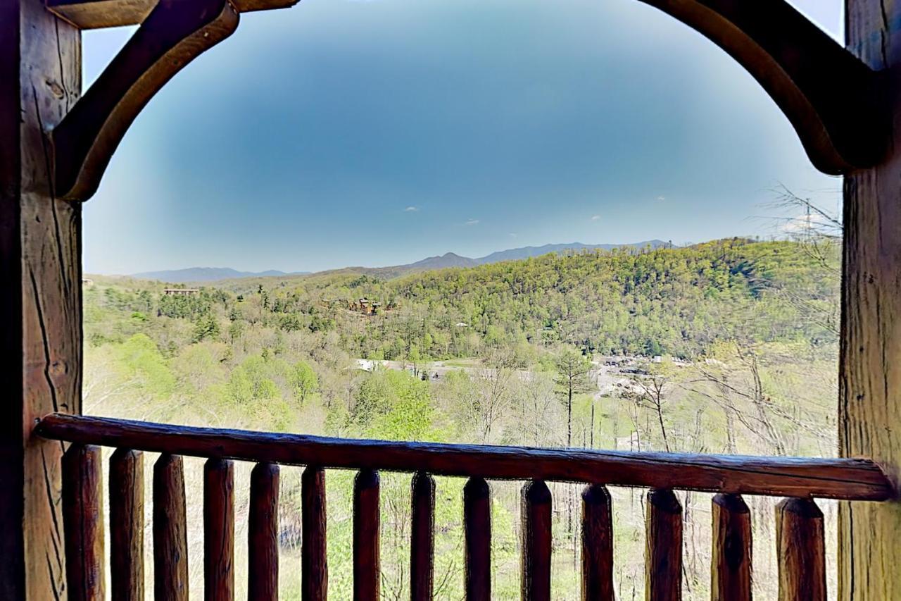 Holiday home Falls Cabin Unit 812