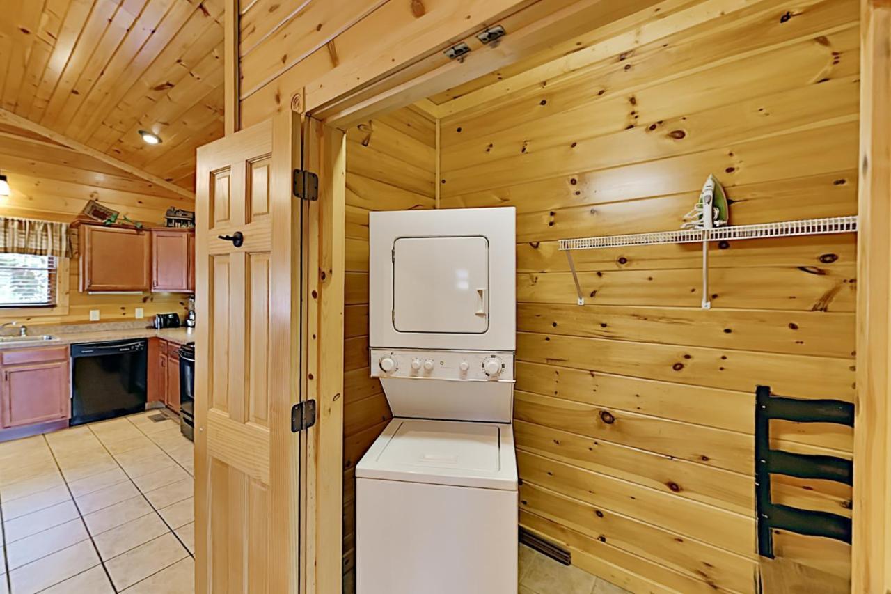 Falls Cabin Unit 812 Holiday home