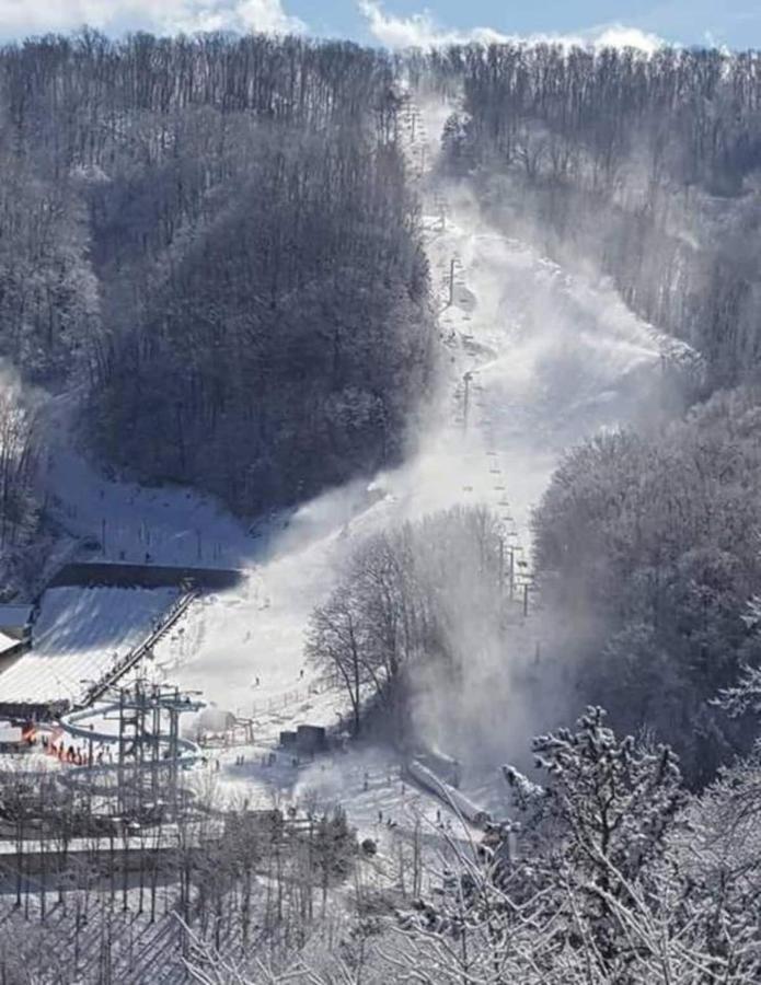 Mountain Magnificent Views - 2 Pools, Fireplace & Hot Tub