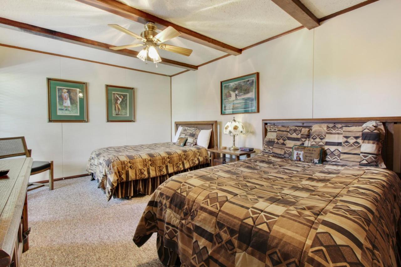 A Fairway View, 2 Bedroom, Wifi, Pool Access, Pet Friendly, Sleeps 6 Apartment *