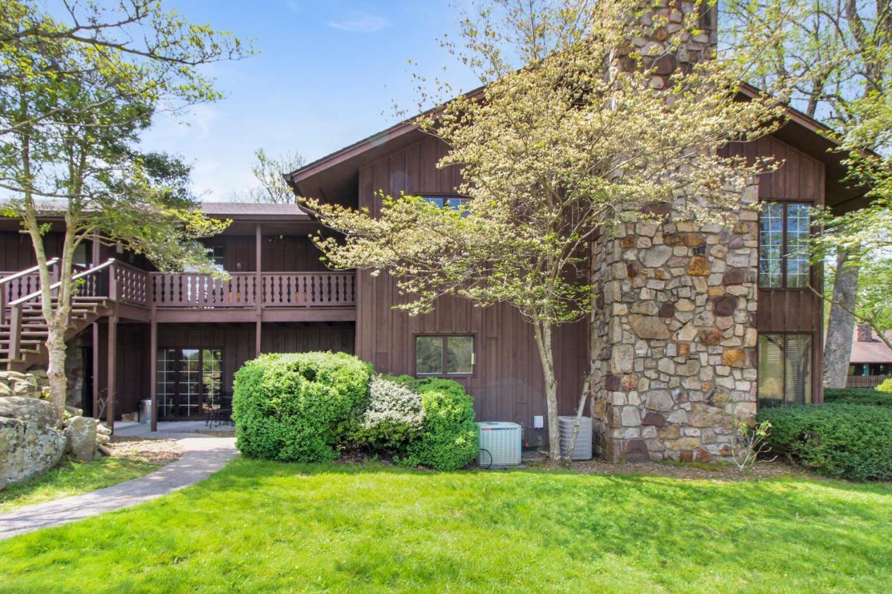 A Fairway View, 2 Bedroom, Wifi, Pool Access, Pet Friendly, Sleeps 6