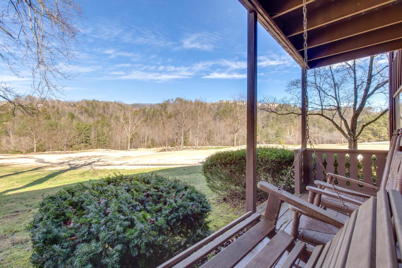 A Fairway View, 2 Bedroom, Wifi, Pool Access, Pet Friendly, Sleeps 6 *