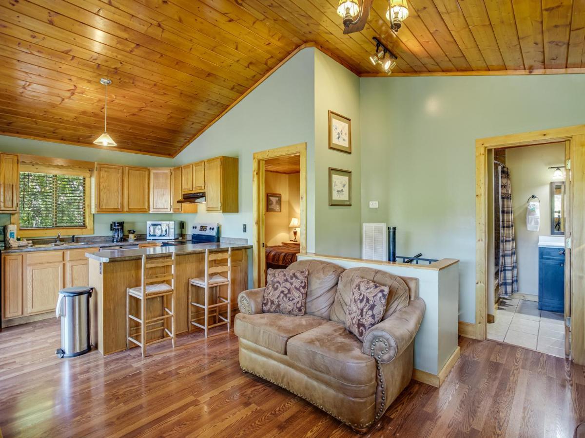 Naughty By Nature Holiday home *
