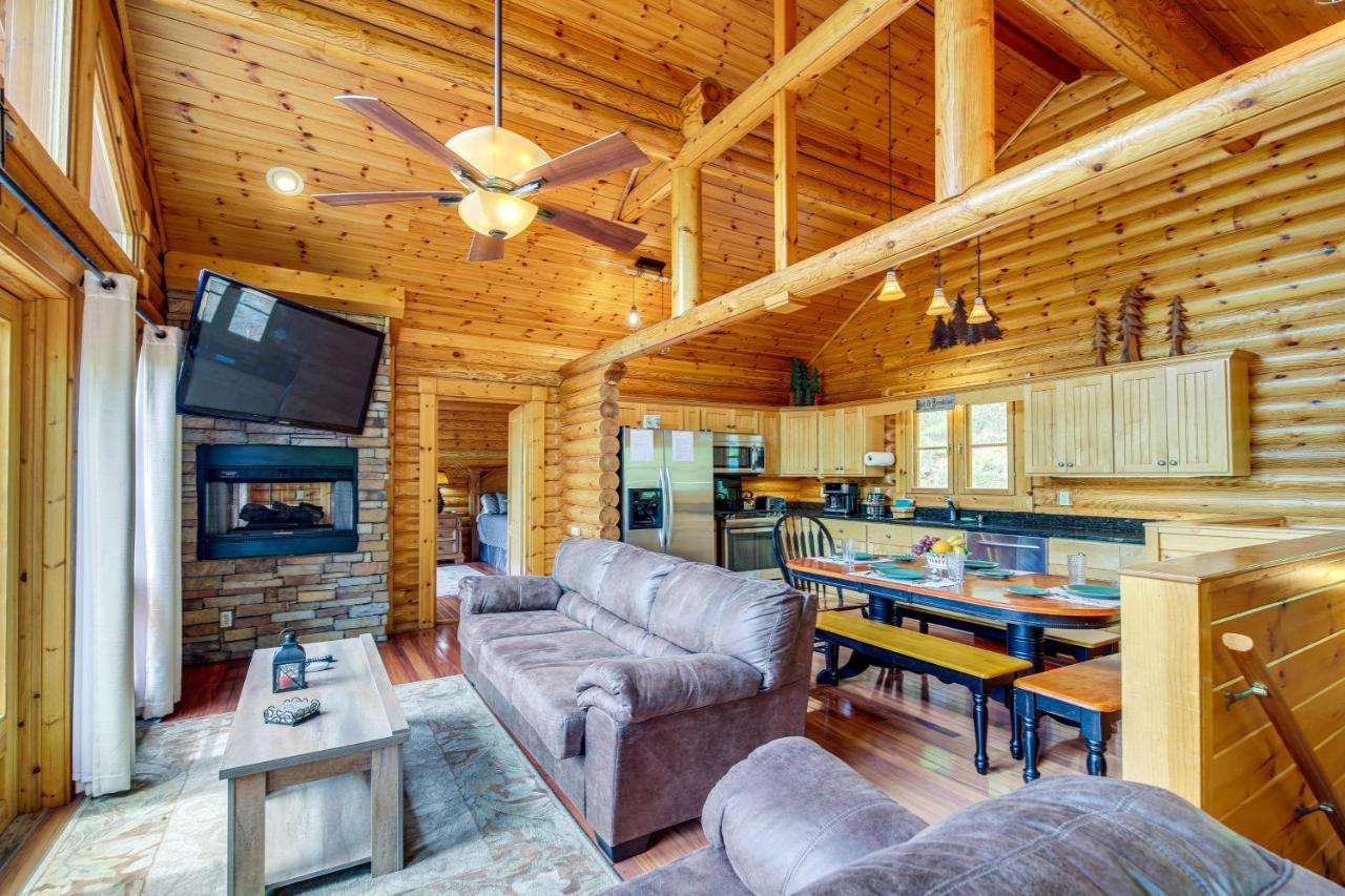 Quiet With Lookout Decks And Hot Tub! Holiday home *