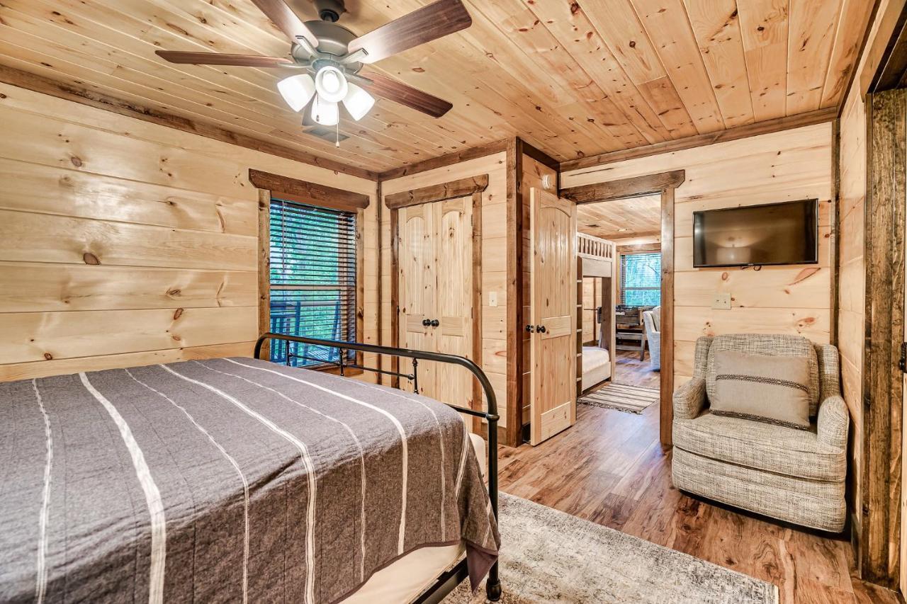 Holiday home Modern Mountain Cabin! Hot Tub! Near Downtown! *