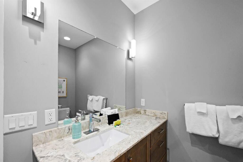 Modern Near Smoky Mountain National Park * Gatlinburg
