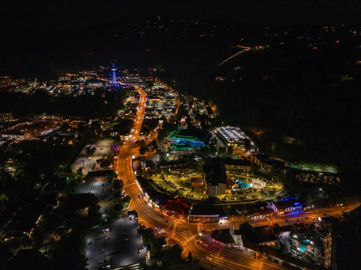 Newly Remodeled In Gatlinburg! Gatlinburg