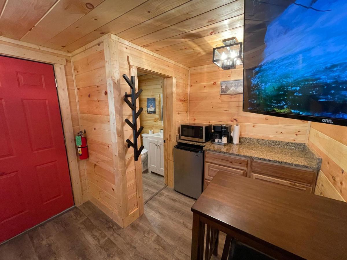 Newly Remodeled In Gatlinburg! Apartment