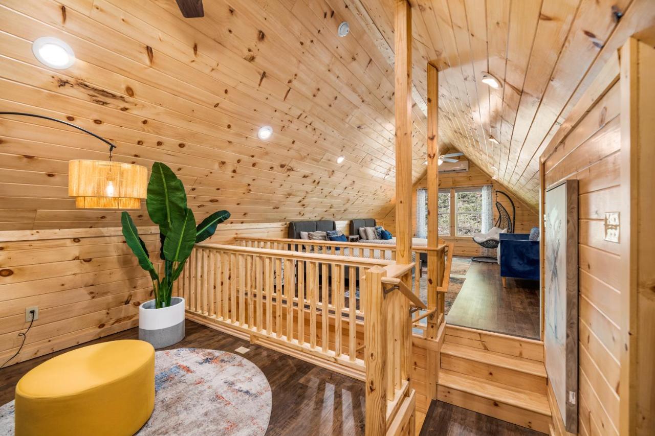 Holiday home Brand New Luxury Cabin-private Appalachian Retreat *