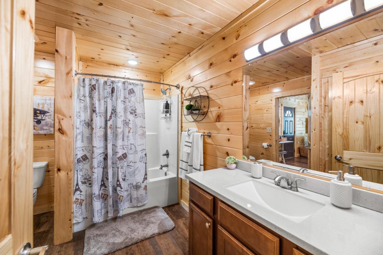 Holiday home Brand New Luxury Cabin-private Appalachian Retreat *